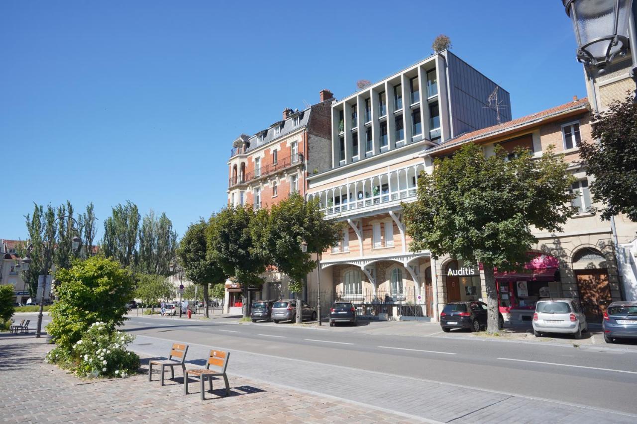 Les Suites 7 Anges - Parking, Vue Cathedrale & Centre Historique ריימס מראה חיצוני תמונה