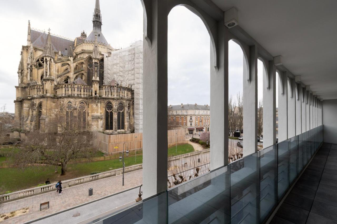 Les Suites 7 Anges - Parking, Vue Cathedrale & Centre Historique ריימס מראה חיצוני תמונה