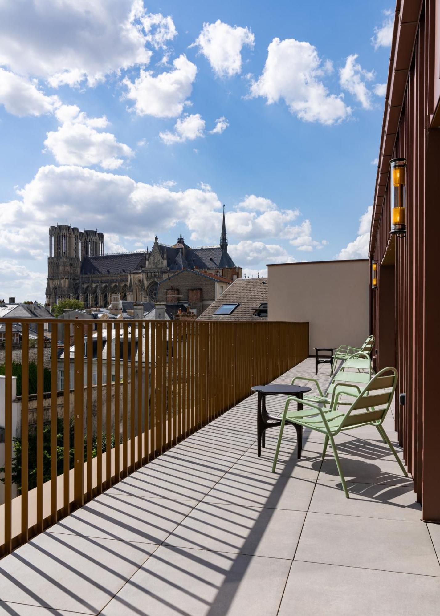 Les Suites 7 Anges - Parking, Vue Cathedrale & Centre Historique ריימס מראה חיצוני תמונה