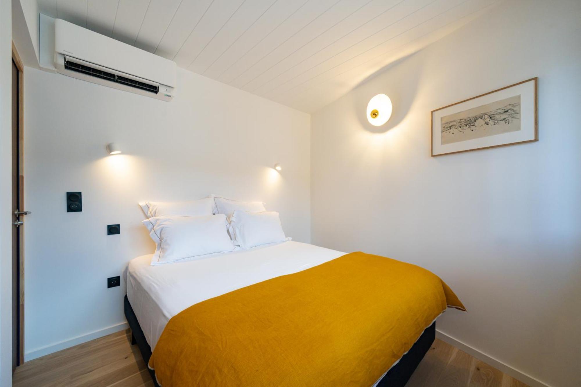 Les Suites 7 Anges - Parking, Vue Cathedrale & Centre Historique ריימס מראה חיצוני תמונה
