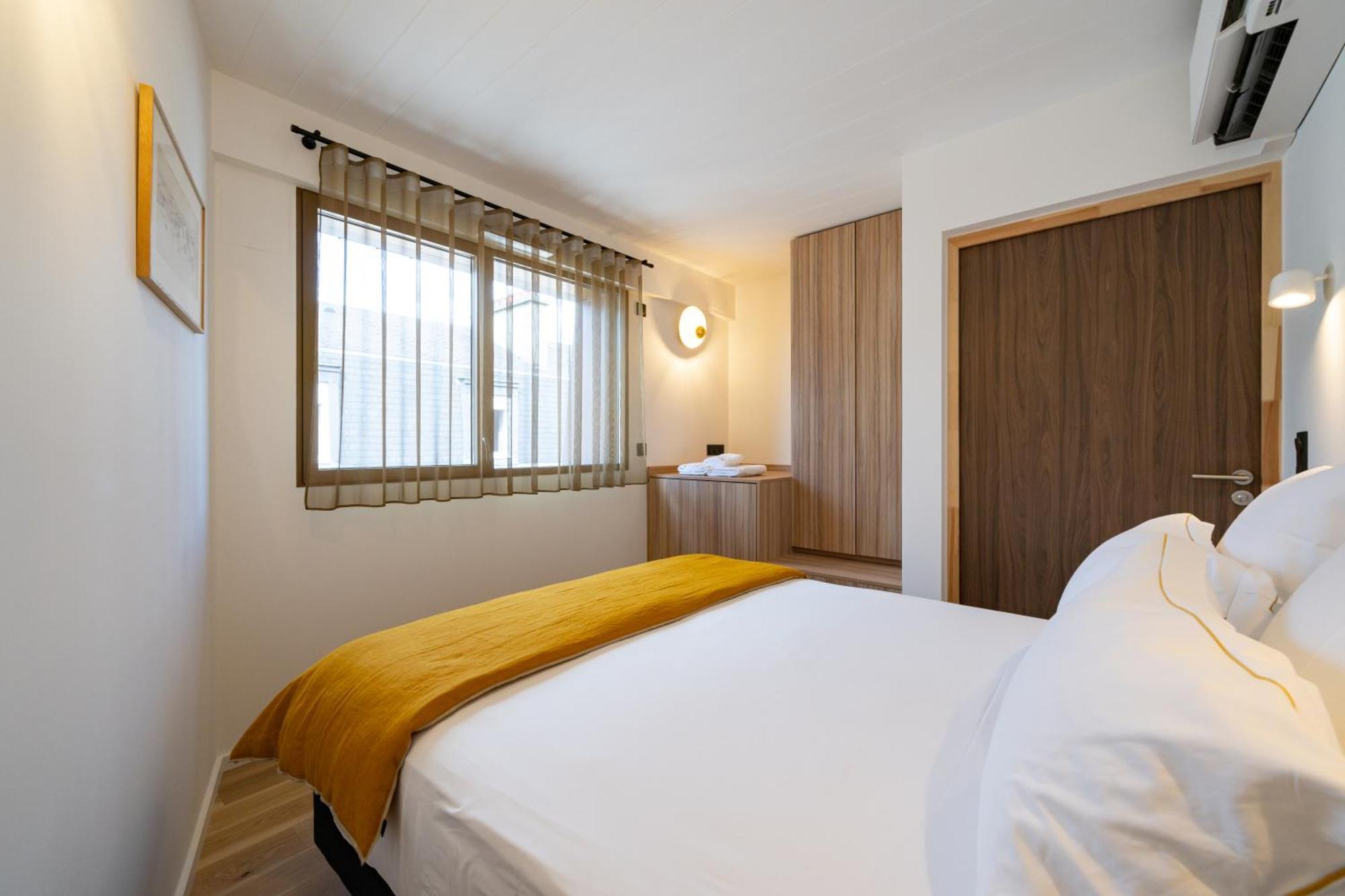 Les Suites 7 Anges - Parking, Vue Cathedrale & Centre Historique ריימס מראה חיצוני תמונה
