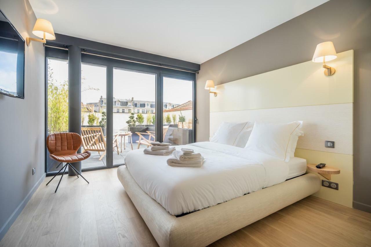 Les Suites 7 Anges - Parking, Vue Cathedrale & Centre Historique ריימס מראה חיצוני תמונה
