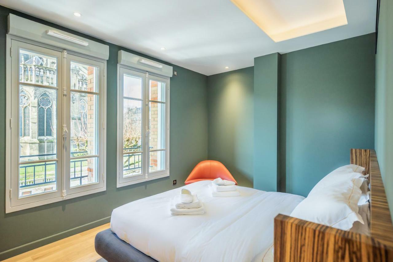 Les Suites 7 Anges - Parking, Vue Cathedrale & Centre Historique ריימס מראה חיצוני תמונה