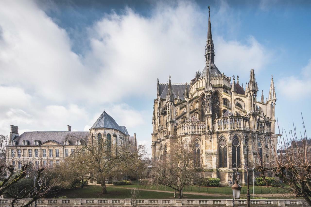 Les Suites 7 Anges - Parking, Vue Cathedrale & Centre Historique ריימס מראה חיצוני תמונה